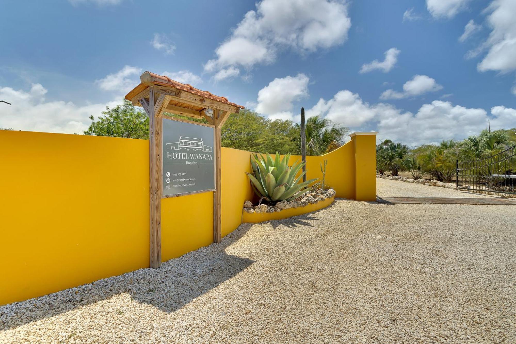 Boutique Hotel Wanapa - Adult Friendly - 14 Years And Older Kralendijk  Exterior photo