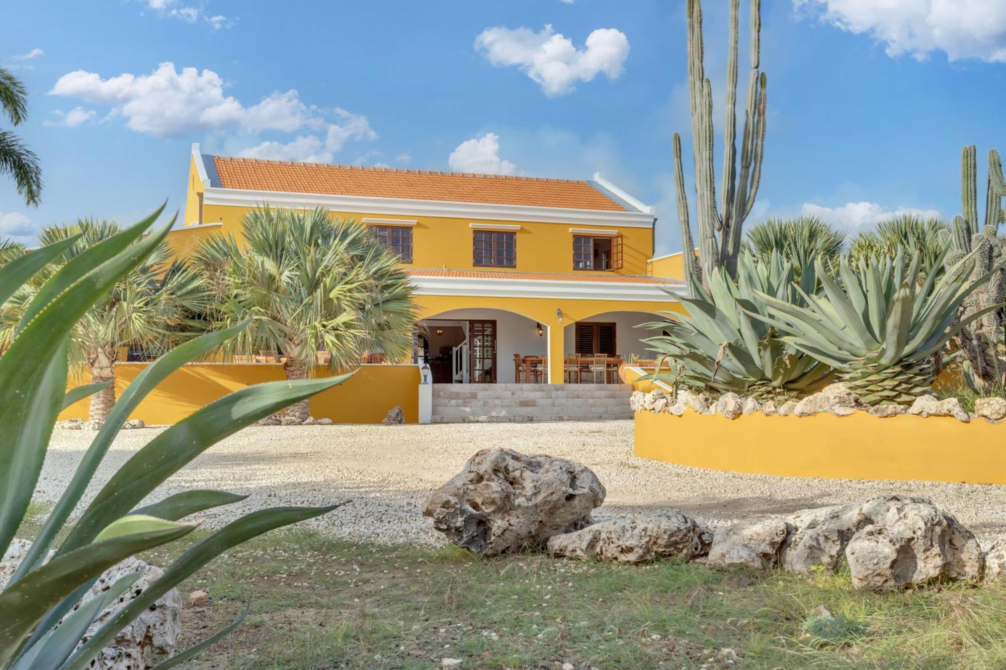 Boutique Hotel Wanapa - Adult Friendly - 14 Years And Older Kralendijk  Exterior photo